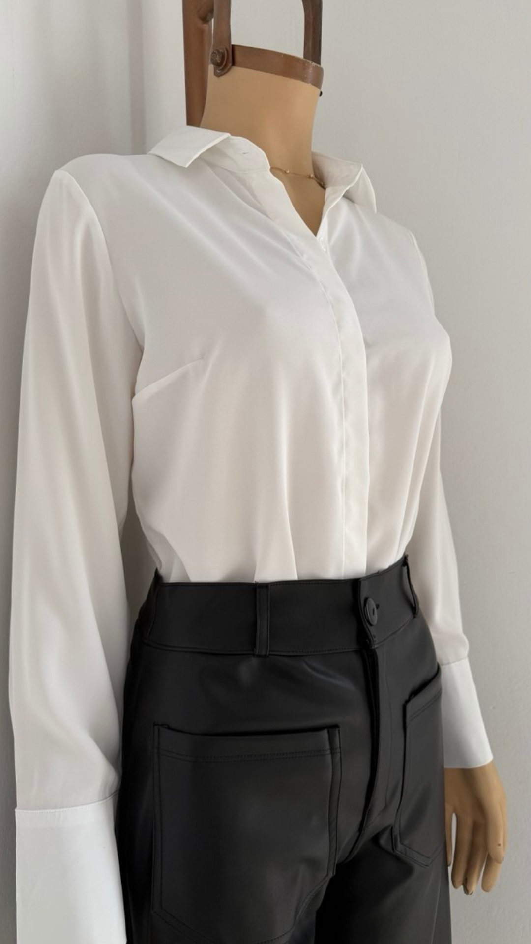 Camisa Lorenza Seda Francesa – Ligera, Elegante y Versátil | JAMN Boutique