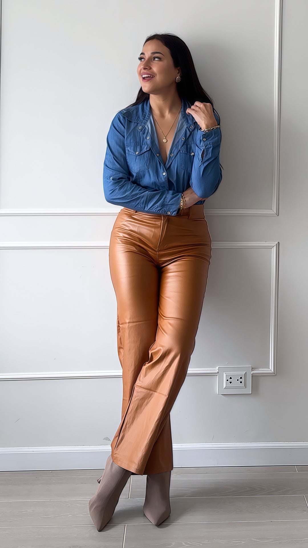 Palazzo efecto cuero