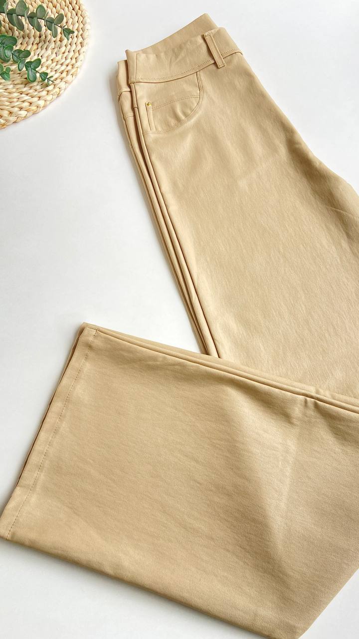 Palazzo Efecto Cuero Tiro Alto – Caída Fluida y Elegante | JAMN Boutique